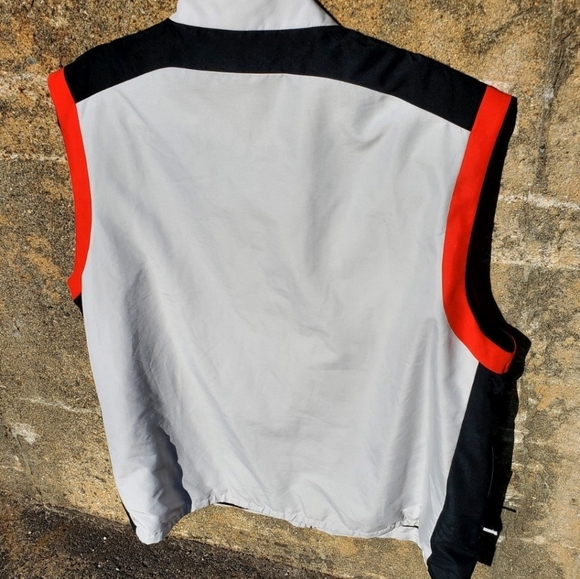 Burberry Men's Golf Vest XL - Picture 10 of 13